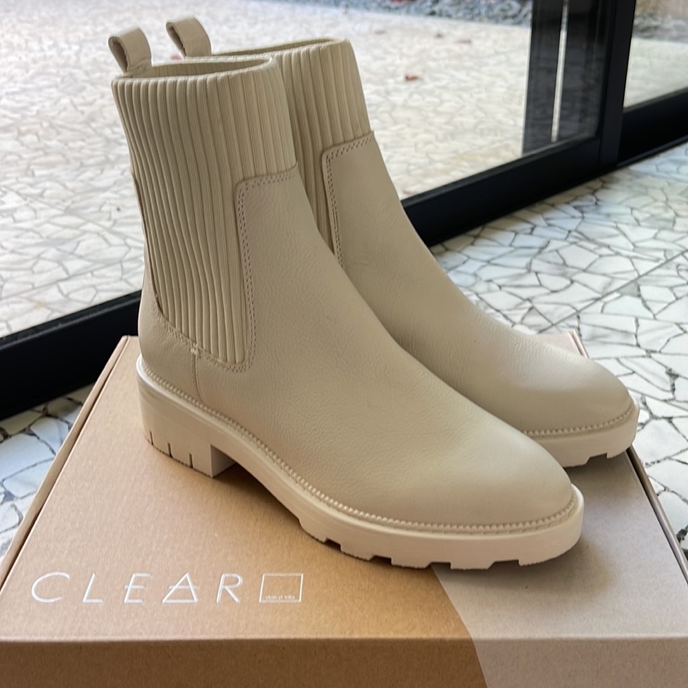 NWT Dolce Vita Linza Booties in Ivory Leather - Picture 6 of 6